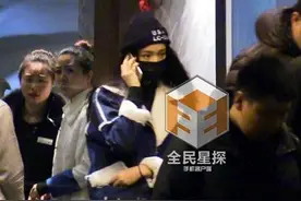 冯绍峰带林允与朋友聚餐 同居再添铁证图片