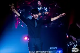 张杰美国音乐分享会 答谢海星一路陪伴图片