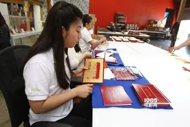 第88届奥斯卡紧张筹备 揭秘手工制作颁奖信封图片