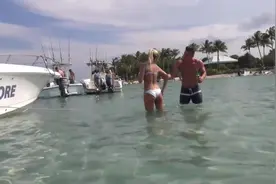 你的假期还在考虑爬山旅游？看看老外的假期都在干什么