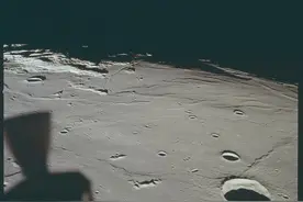 港媒： NASA首次曝光1969年月球背面神秘录音图片