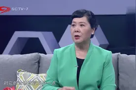 白癜风前期白斑绿豆大小不注意，后期将会扩散至全身，太吓人了视频封面