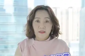 宝宝经常咬嘴唇容易引发口腔疾病，那要如何纠正宝宝正常咬嘴唇的习惯呢？#王荣辉快乐育儿视频封面