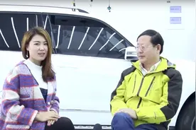 在汽车油箱里加酒精，真的能提升动力吗？来看下真相