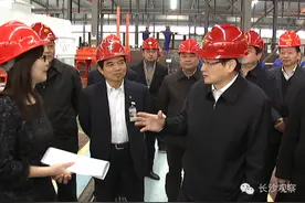 易炼红陪创业年轻人在咖啡厅里聊了什么长沙高层图片