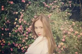 少女时代前成员Jessica回归 看最会穿衣的女星如何穿搭街拍图片