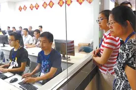 探秘广西高考评卷点！揭晓2300名评卷教师是怎样打分的图片