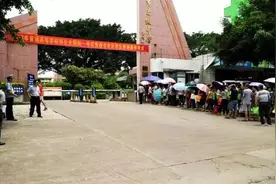 全力护考｜贵港交警蜀黍一路护航图片