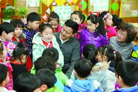 “沪剧王子”和他的幼儿园图片