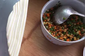 2分钟教你做西北特色棒棒面，大刀一挥，两手一拉，美味出锅视频封面