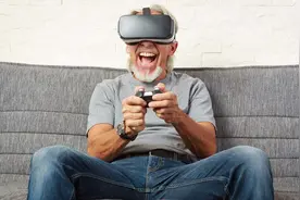 德国中老年人们的初次体验VR眼镜视频封面