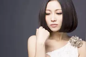 天啊！姚贝娜一首（时间去哪儿了）唱的醉人，听的落泪，分享给大家！