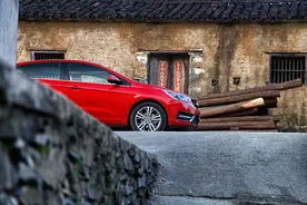 “大跃进”时代的精品 奇瑞艾瑞泽5抢先试驾图片