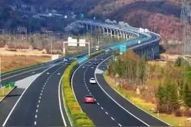 武易高速明日全线通车 昆明人1小时可到易门吃菌图片