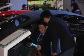 2016郑州东工酷跑电动车首次亮相展会 现场人气爆棚！图片