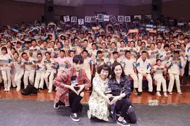《秘果》路演西安站 “星二代”是契机也是压力图片