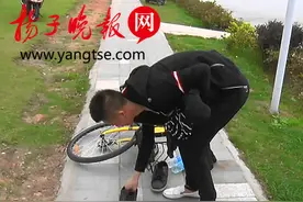 东北小伙江边游泳被漩涡吸走 同伴被吓傻眼睁睁看着他沉江图片