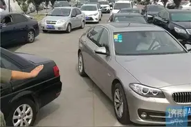 真捉急！济南机场停车场系统故障，百辆车被堵半个多小时！图片
