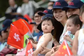 在香港，发现“真正”的解放军图片