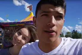 情侣为当网红表演书挡子弹 真的花式“作死”了！图片