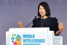 格力手机被质疑刷单 董明珠称没必要图片