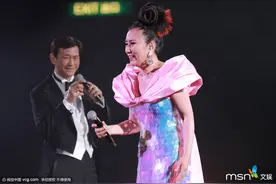 郑少秋汪明荃同台合唱经典曲图片