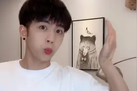 你们夸帅哥一般都怎么夸的啊，来我评论区教我一下可以吗，我也想去夸夸别人🤓