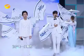 何炅精彩演唱大合集，经典中的标本视频封面