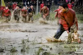 闽南特色民俗：泥地里的“抢”土地伯公图片