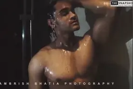 印度健壮性感男模Sahil Khan视频封面