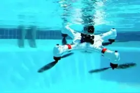 还在担心下雨天不能玩飞机 能潜水的无人机来了图片