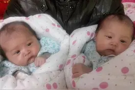 嫁给双胞胎老公，又生下双胞胎女儿，痛并快乐着！图片