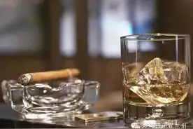 在兰州，正确的喝酒姿势！图片
