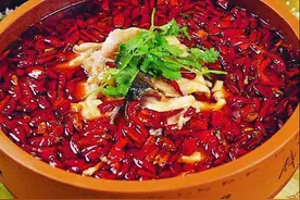 酸菜鱼VS水煮鱼，这真的不是同一道菜图片