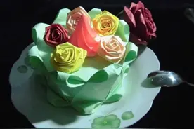 诱人的蛋糕折纸图解教程图片