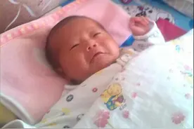 难道宝宝真被脏东西吓到了！图片