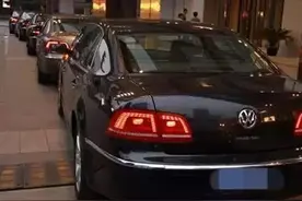 温州土豪结婚百万豪车接亲，女方不识居然怨怎么是“破车”？图片