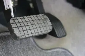 汽车刹车突然软绵绵是什么原因引起的？让专家和大家仔细分析图片