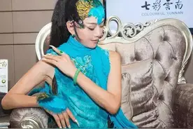 手镯，到底是戴左手还是右手？图片