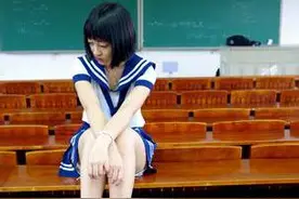 搞笑故事  上大学不认真听课糊弄老师闹大笑话图片