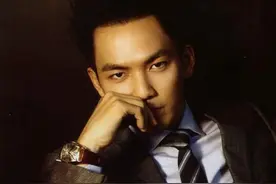 钟汉良是万能男主，霸道得了~温柔的了还适合精英范总裁范文艺范图片