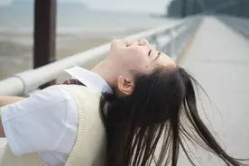 第一次穿JK制服出门是一种怎样的体验？图片