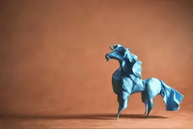 一个音乐家折的纸动物，竟然像活的一样！图片