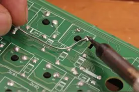 大卸八块 赛睿6GV2机械键盘暴力飞轴维修图片