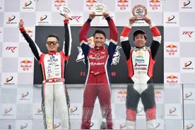 赛车——2016红牛飘移大赛追逐赛赛况图片