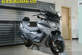 消费对比：顶级豪华大踏板，春日旅行你选谁？图片