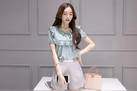 胖瘦皆可的时尚短裤上下两件套，轻松舒适，精神干练不拖沓图片