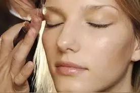 Miss闪聊┃造型达人分享：10个化妆窍诀必杀技图片