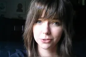 挪威美女将学习小提琴两年的过程浓缩在这个视频里，好大的进步！图片