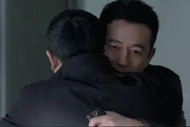 弟弟被送人时，我答应会找到他，为了这个承诺我足足找了25年！图片